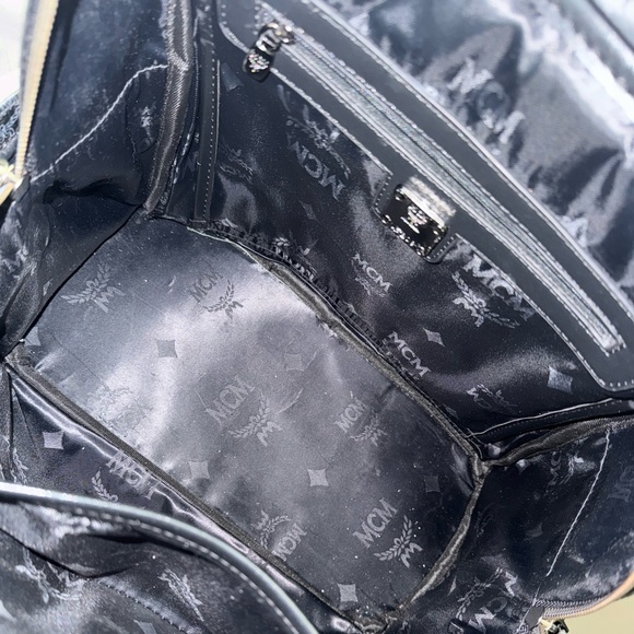 MCM STARK BACKPACK
VISETOS SIDE STUDS
MEDIUM BLACK - Picture 5 of 8